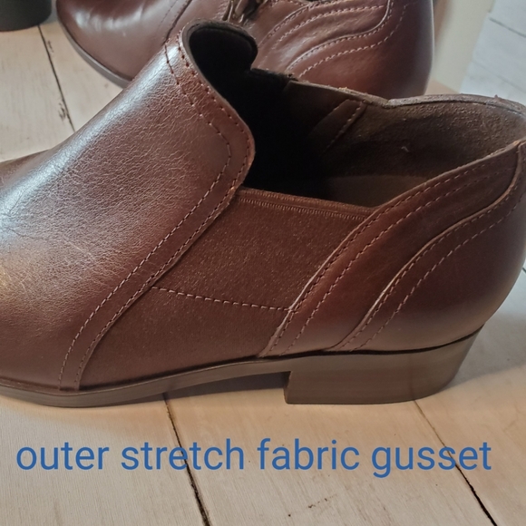 NATURALIZER Royal brown leather bootie sz 8 wide - Picture 10 of 15